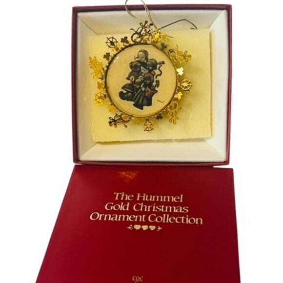 Danbury Mint Hummel Gold Christmas Ornament Figurine Goebel 1986 Girls Ensemble - Picture 1 of 3